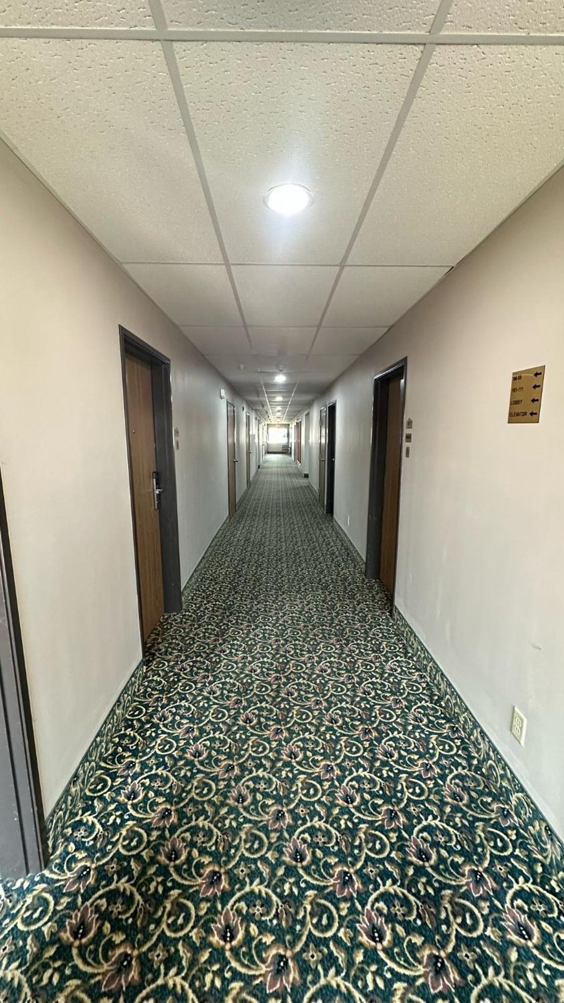 Burgundy Inn & Suites By Oyo El Paso Esterno foto